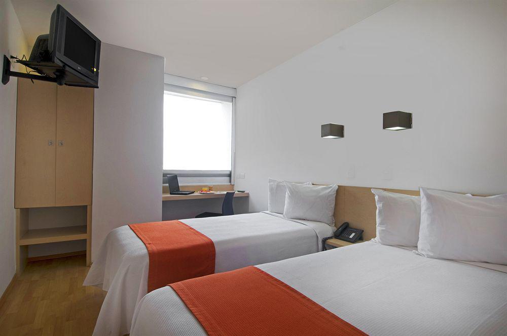 Hotel One Ciudad De Patriotismo Mexiko-Stadt